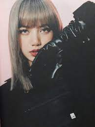 Pin By Mari On ʙʟᴀᴄᴋᴘɪɴᴋ Blackpink Lisa Blackpink Lisa Blackpink Wallpaper