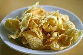 Olesi ujungnya dengan putih telur supaya merekat. Resep Makanan Resep Kulit Pangsit Goreng Renyah Resep Pangsit Goreng Sayuran Resep Pangsit Goreng Isi Resep Pangsit Goreng Reny Resep Resep Masakan Pangsit