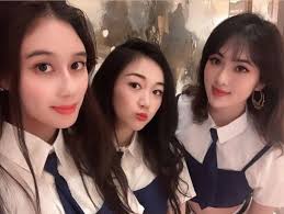 Hội bạn siêu giàu của 'công chúa út' nhà trùm sòng bài