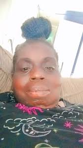 Just look at that sweet little face🖤 Hershey says Happy Wednesday!