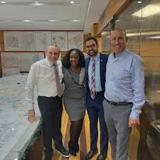 Finally started my next journey in my CRE career with @themassimogroup  today after talking with @bobknakalnyc back in August at  @contractors_closers_connection Looking forward to see where this journey  will lead. Also didn't