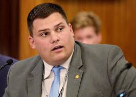 Petition calling for Charleston Councilman resignation draws over 3,500  signatures