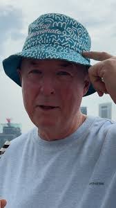 MAX HYSTERIA! The fans outside the paddock swipe gates went crazy today for  Max Verstappen when he arrived at the circuit. For a new F1-related video  every couple of days, subscribe to