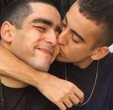 Alonso diaz(@diiiaaazz), alonso diaz(@emmafeet10), alonso diaz re(@alonsodiazre), alonso díaz(@alonsodiazzz), alonso diaz re(@alonsodiazre). Bank On Twitter Omar Ayuso Oficializou O Namoro Com Alonso Diaz Pride2020