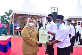 Layangan akan mudah terbang jika kamu membuatnya seringan mungkin. Kasmarni Bpd Wajib Membangun Kemitraan Dengan Kades Kliksaja Riau