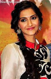 Sonam Kapoor Side Braid Hairstyle Sonam Kapoor Hairstyles Sonam Kapoor Stylish Hair
