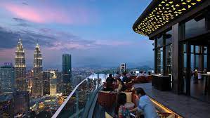 Kuala lumpur şehrinde ulusal müze'a 3.3 km uzaklıkta yer alan banyan tree kuala lumpur otel, yüzme havuzu sunmaktadır. A Visit To Banyan Tree Kuala Lumpur