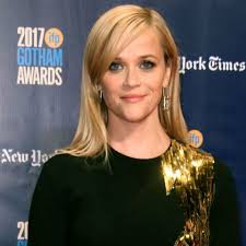 Il faut tenir compte de la texture et de la base naturelle de ses cheveux, de la couleur de son teint et de ses. Cheveux Comment Reussir Sa Coloration Blond Dore Gala