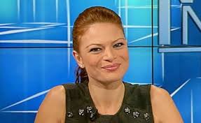 BUONGIORNO ALICE: IL CANALE 221 IN DIRETTA OGNI MATTINA DALLE 7.30 CON UN  CONTENITORE LEGGERO. CONDUCE VALERIA CIARDIELLO