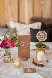 Tischdeko mit blüten in schlangenlinien und eucalyptus diy für hochzeit und events. Diy Easy And Cheap Make Your Own Deco Ideas For Your Wedding Leelah Loves Cheap Hochzeit Deko Gunstig Hochzeit Deko Tisch Tischdeko Hochzeit Selber Machen