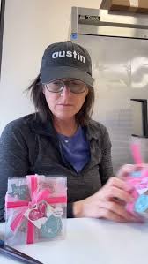 💕 𝐆𝐈𝐕𝐄𝐀𝐖𝐀𝐘 💕, Want to sweeten up your Valentine’s Day? , We’re  giving away a Toni’s Toffee Valentine’s Gift Box—our award-winning  semi-sweet chocolate almond toffee wrapped in love!, 𝐄𝐧𝐭𝐞𝐫 𝐭𝐨 𝐰𝐢𝐧  ...