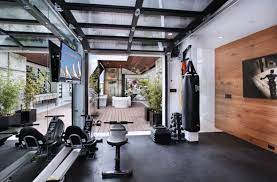 Il y a de nombreuses salles de sport à la rochelle où vous pouvez vous adonner à la boxe anglaise ou au fitness. La Salle De Gym Maison En 52 Idees Et Exemples Pratiques Et Originales