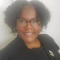 Candice Morrow's Instagram, Twitter & Facebook