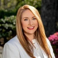 Courtney Weidemann's Instagram, Twitter & Facebook