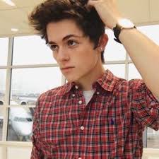 Aaron Marcelo (@aaronmarceloo)