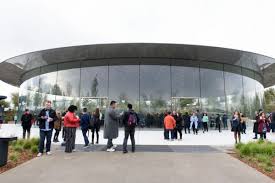 Apple's annual developer conference is scheduled to take place tomorrow. Lpfdwogn2he1rm