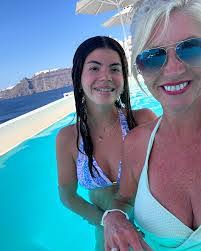 Marilyn Bliss's Instagram, Twitter & Facebook