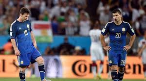 مهارات دي ماريا اهداف دي ماريا اهداف دي ماريا مع منتخب الارجنتين معزوفه دي ماريا جنون المعلقين على دي ماريا. Ø·Ø¨ÙŠØ¨ Ù…Ù†ØªØ®Ø¨ Ø§Ù„Ø£Ø±Ø¬Ù†ØªÙŠÙ† Ø£ØºÙˆÙŠØ±Ùˆ ÙŠÙ…Ø± Ø¨Ø£Ø²Ù…Ø© Ù†ÙØ³ÙŠØ©