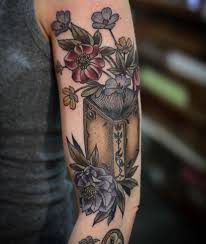 Love This Tattoo Books Flowers Are Love Bookish Tattoos Weird Tattoos Tattoos