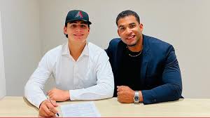 Three Cuban Players Receive Contracts and Bonuses for More Than $100,000 in  the Major Leagues – Translating Cuba