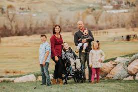 Special Needs Family Portrait Ideas Utah Family Photographer Http Wish Photo Com Utah Family Photographer Family Portraits Family Posing
