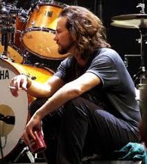 As of january 2020, the net worth of eddie vedder is valued at $120 million. Eddie Vedder 2021 Wife Net Worth Tattoos Smoking Body Facts Taddlr