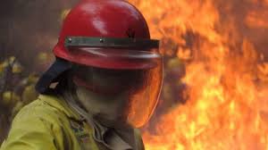 As today is declared the hottest day in cape town's recorded history the fire that began in the early hours of sunday 1 march 2015 continues to ravage the temperatures today reached 42 degrees celsius, according to the weather office, making cape town the hottest it's been in at least 100. South Africa Seven Killed In George Garden Route Wildfire Alternative Africa