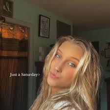 THESE TWO ARE DATTTTTING 🤭😍 Let me be your matchmaker 🖤