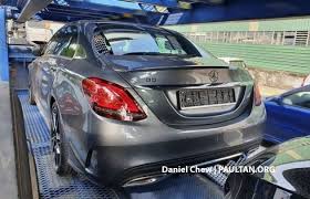 It is available in 5 colors, 4 variants, 2 engine, and 1 transmissions option: Spied W205 Mercedes Benz C Class Facelift In Malaysia C200 Avantgarde C300 Amg Line Amg C43 Automoto Tale