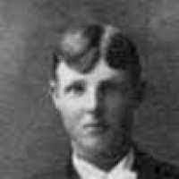 Lindsey Doering's Instagram, Twitter & Facebook