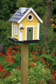 Ein Vogel Futterhaus Bauen Schone Vorschlage 1 Teil Dekorative Vogelhauser Vogelhauschen Futterhaus