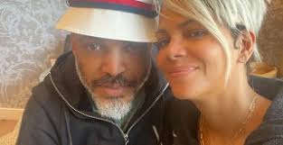 Middle School Teacher Turned Self-Made Millionaire Helping Black Authors  Become Six-Figure Storytellers