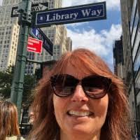 Andrea Harrow's Instagram, Twitter & Facebook