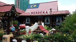 Remaining village of traditional malay houses in the middle of the city, located in a bend of melaka river north of the city centre. Toll Kampung Morten Melaka Reisebewertungen Tripadvisor