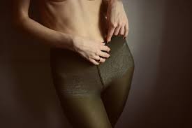 Is your body language skewing others' view of you? The Top 11 Types Of Female Body Language Every Man Should Know