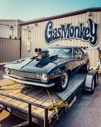 The gas monkey garage crew has a knack for exceeding expectations as displayed several times through the highly detailed and entertaining restoration of comatose vehicles on the car show. Xyuac0iqlrw4om