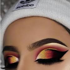Black And Yellow Eyeshadow Looks Pin On Makeup