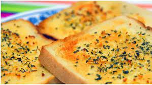 The flavor and taste of bread toasted with garlic butter is simply divine. Resep Garlic Bread Sederhana Lifestyle Fimela Com