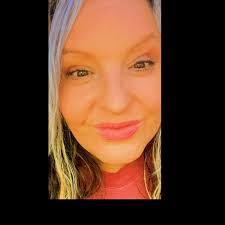 Rhonda Shank's Instagram, Twitter & Facebook