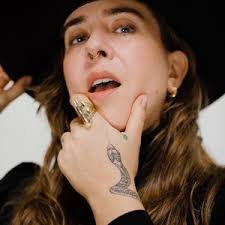 Serena Ryder (@serena_ryder)