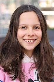 Rosalie Burch's Instagram, Twitter & Facebook