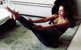 Watch Malaika Arora Jacqueline Fernandez Accept And Ace The Latest Fitness Challenge Lifestyle News Namrata arora's photos shared recently. malaika arora jacqueline fernandez