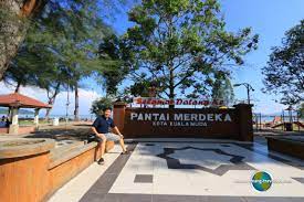 Sungai petani is kedah's largest city and is located about 55 km south of alor setar, the capital of kedah, and 33 km northeast of george town, the capital city of the neighbouring state of penang. Merdeka Beach Pantai Merdeka Kedah