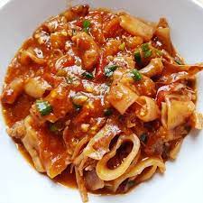Dahi saya selalu mengernyit ketika membaca menu ini. Resep Masak Cumi Saus Padang Pedas Ala Resto Manga Komik Bahasa Indonesia Terbaru