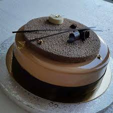 Pin By Claude Choueiri On Ganz Viel Susses Desserts Cake Desserts Yummy Cakes
