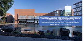 The bank works in close cooperation with axa's local insurance company to complement their financial product offering with a range of retail banking. Peter Wacker Filialdirektor Regionalmanagement Axa Konzern Ag Xing