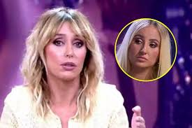 😱 #emmagarcia dice lo que muchos piensan en 'Fiesta' de las palabras de #RocíoFlores