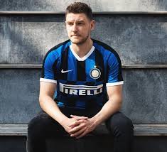 Roberto, home, away, third, the, retro, mesut, arsenal, robben, ribery, arjen, franc, kliverpool, virgil, buffon, alisson, bale. Inter Milan 19 20 Home Kit Revealed Encik Jersey Kollektion Facebook