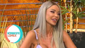 Alina sorescu a vorbit în cadrul emisiunii vorbește lumea despre faptul că a ales să nu meargă la mare cu soțul ei, alexandru ciucu, motiv pentru care gurile rele au lansat imedat ipoteze în care cei doi ar fi ajuns deja la divorț. Alina Sorescu È™i Alex Ciucu DivorÈ›eazÄƒ Youtube