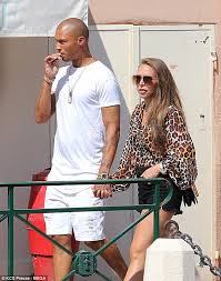 Entrepreneurs and business experts discuss how the 80s changed the way they think about business. Chloe Green Enjoys Stroll With Jeremy Meeks In Saint Tropez Daily Mail Online